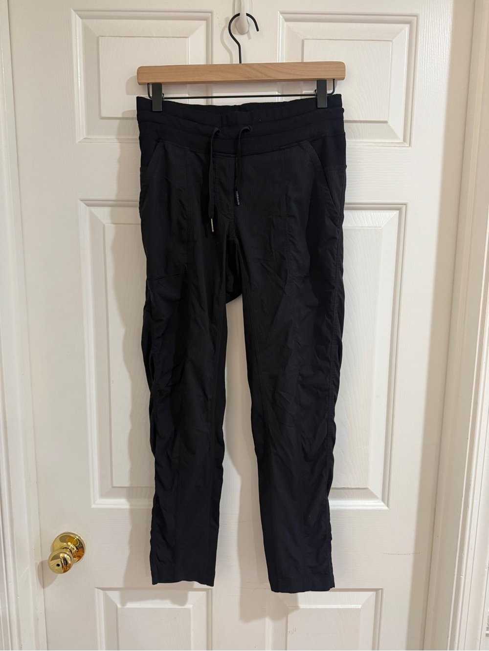 Lululemon Womens Pants size 6
